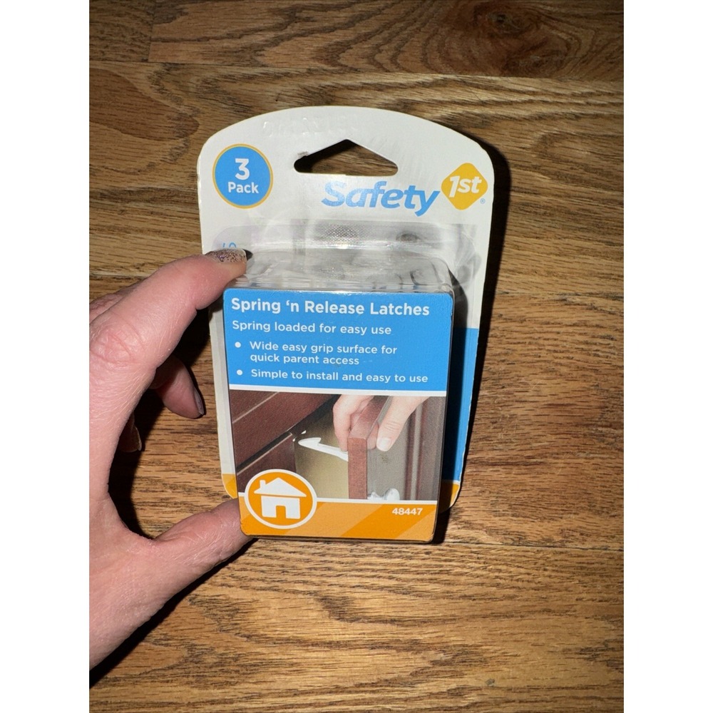 SAFETY 1ST SPRING 'N RELEASE LATCHES-3 PACK